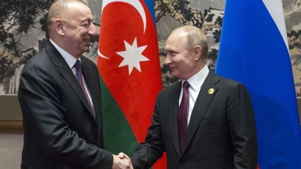 Алиев поблагодарил Россию за помощь в борьбе с коронавирусом